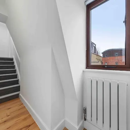 Serviced Apt In Central Lr3 Appartement
