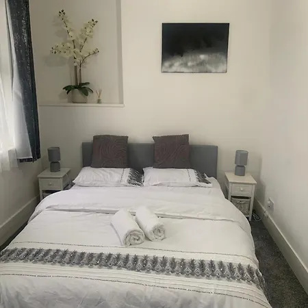 Сasa de vacaciones L A Place Croydon, London *