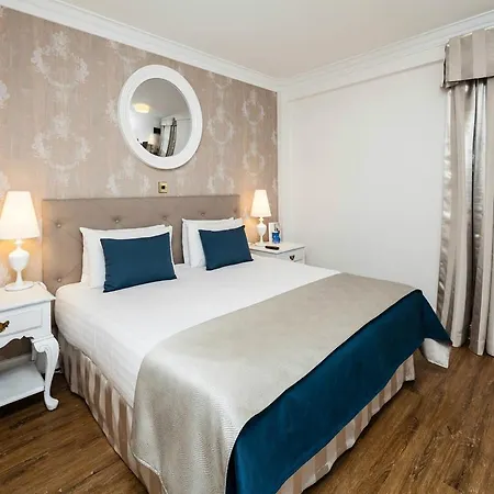Harrington Hall 4* Londýn