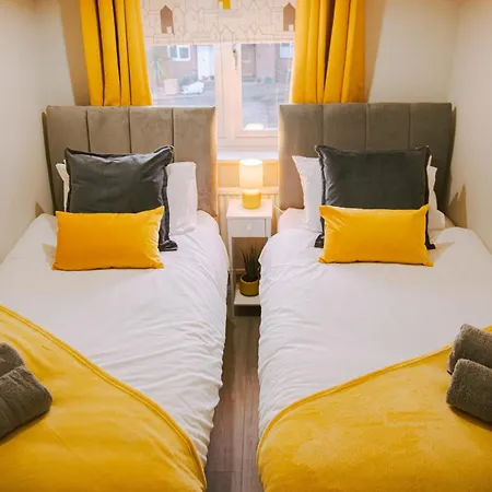 Lovely Three Bed At Tanglewood ヒースロー