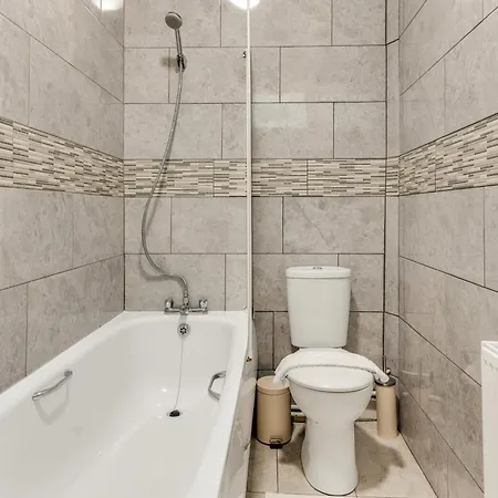 Apartment The Acton Luxury Flat London