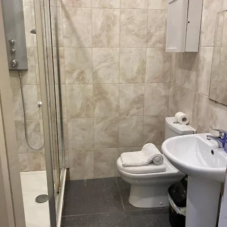 Spacious 3-bed In * London