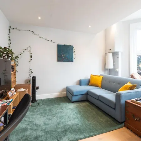 Apartment Gauden Road By Capital *
