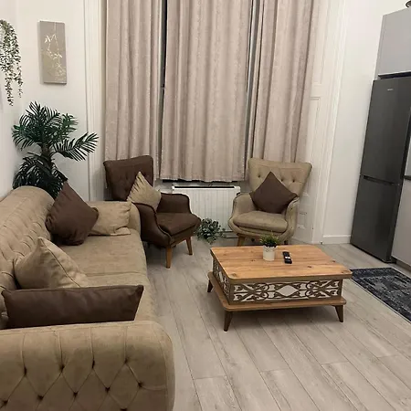 Acton High Street Apartment London