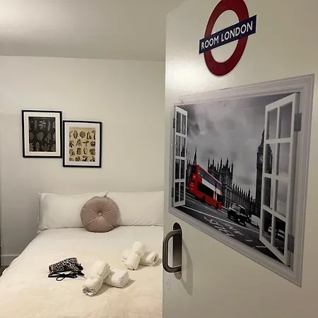 Lovely Double In Euston & Square In ホームステイ *