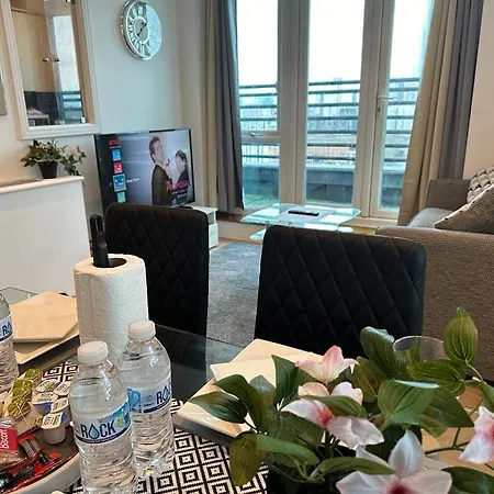 Cosy Views Apartment