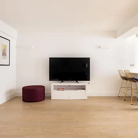 Wild Roses Serviced - Borough London