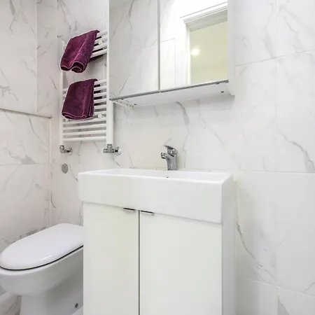 Apartamento Spacious Near Hammersmith Staion Londres