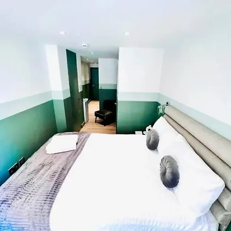 43 Ensuite Look Like Locations