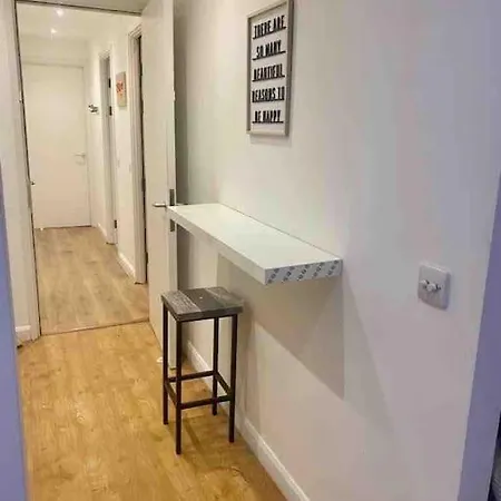 Bridge Beauty Luxury 2bed 2bath Apartment London