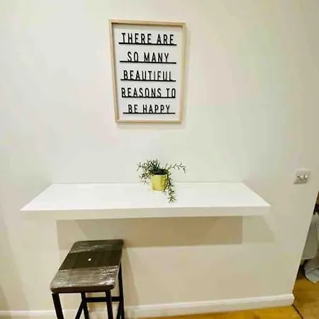 Bridge Beauty Luxury 2bed 2bath Apartment London