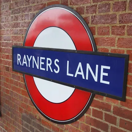 Apartment Modern In Rayners Lane Harrow Near Wembley Greater London