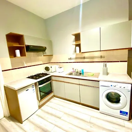 Apartment One Bedroom Ground Floor Flat In
