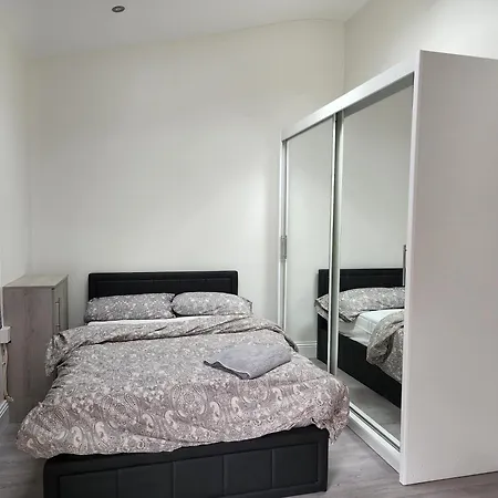 Apartment Town Centre Ilford