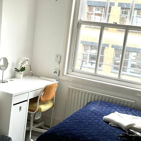 Downtown Chic Private Bedrooms In King's Cross 4 *