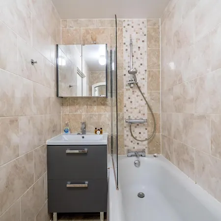 Cozy In Greater - 1br,1 Bath London