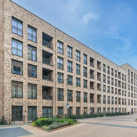 Madika Homes - Corporate 2 Bed 2 Bath Near Colindale Station London Appartement Edgware