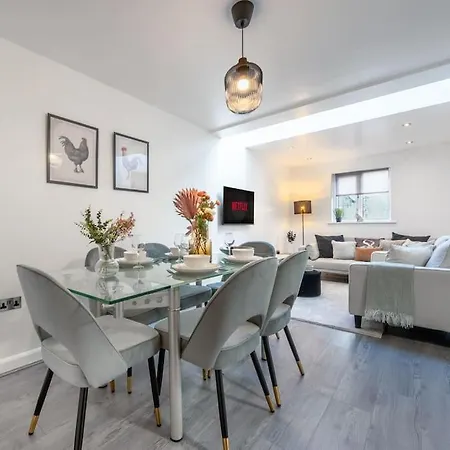 Holiday home 4 Beds - Tooting - 20 Min To - Free Parking London