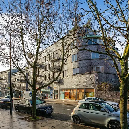 2 Bed In West Hampstead *