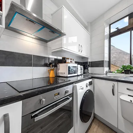 Apartment Stylish, Fully Equipped Beside Hyde Park *