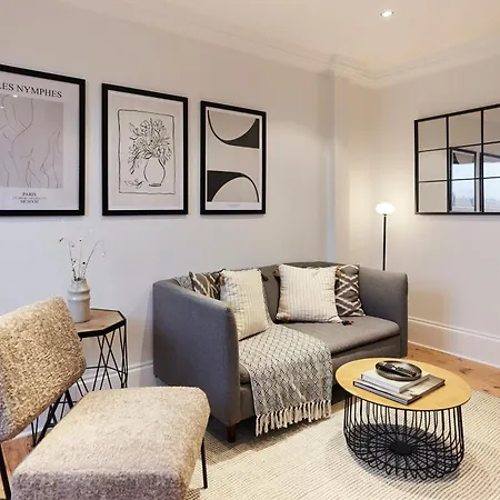 The Cradle - Spacious 1bdr Flat Apartment London