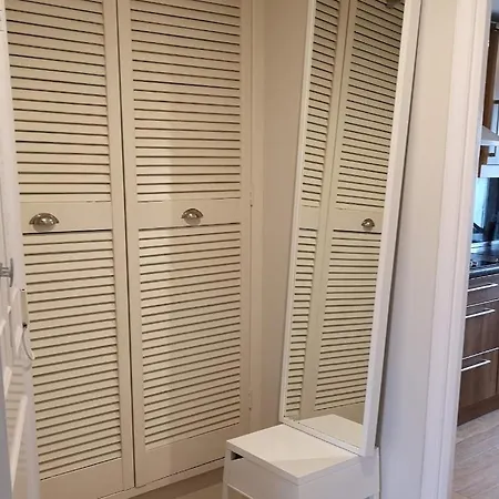 Pimlico Sw1 - Location Location! Light And Spacious One Bedroom In A Stunning Victorian Building. Great Storage! *
