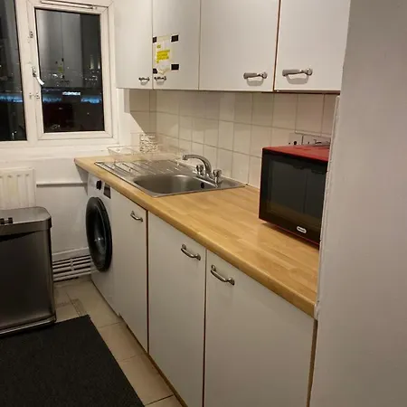 Apartment Aldgate Flats London