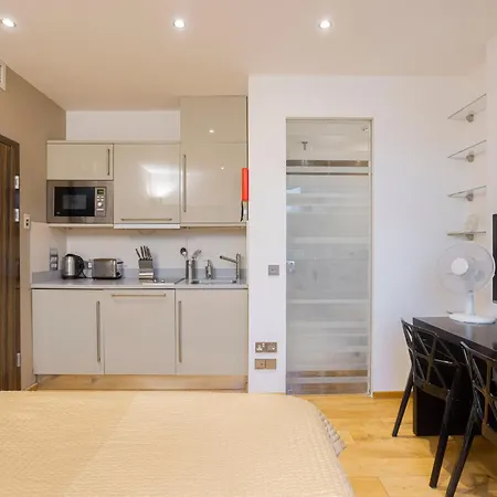 Space Apartmanhotel London