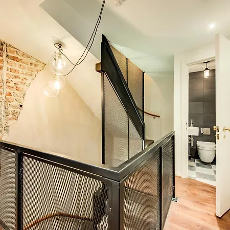 Prime Location Marylebone 4 Bed Designer Flat *