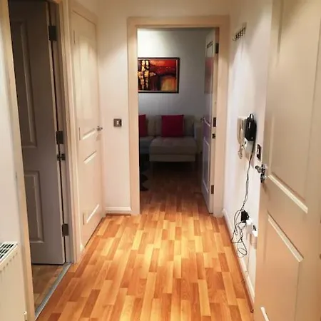 1 Bedroom Flat Near Excel, O2, Canary Wharf - * Londres