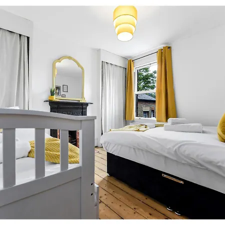 Apartment Handsome Family Peaceful, Next To Park *