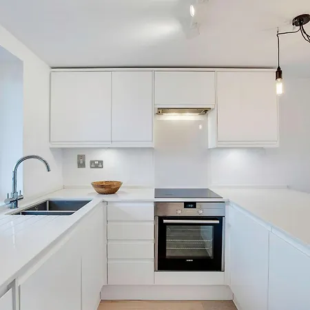 アパート Bright And Spacious Belgravia