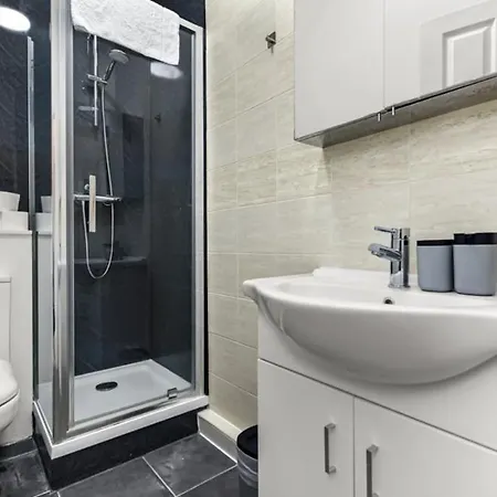 Terrific 1 Bd Flat In * Londres