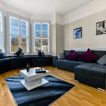 Peaceful And Radiant 3br Flat Apartmán *