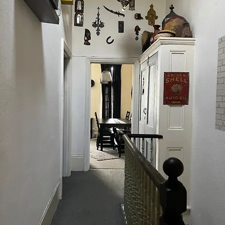 2 Bedroom Flat In Kensal Rise Appartement