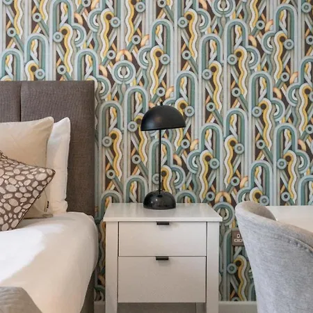 Apartamento Your Home: 1br Flat With Modern Amenities *