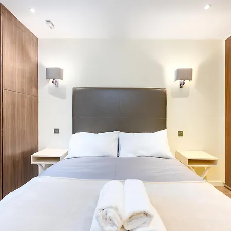 Moments From Hyde Park & Notting Hill With Free Luggage Storage And Washing Machine * London