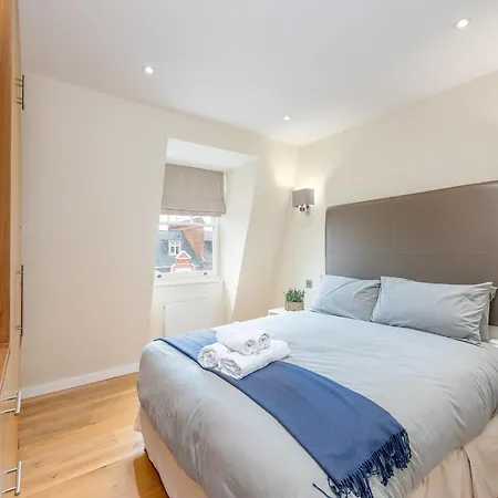 Moments From Hyde Park & Notting Hill With Free Luggage Storage And Washing Machine