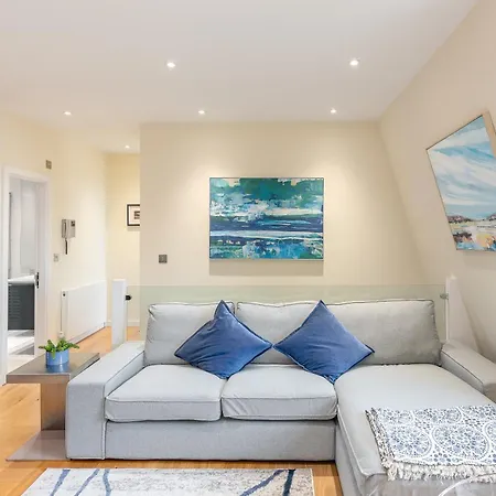 Moments From Hyde Park & Notting Hill With Free Luggage Storage And Washing Machine Apartment *