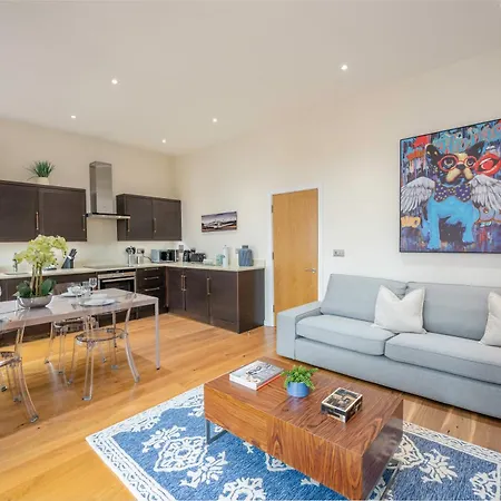 Apartment Moments From Hyde Park & Notting Hill With Free Luggage Storage And Washing Machine