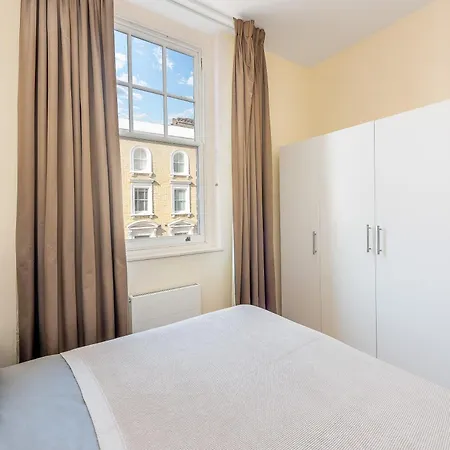 Moments From Hyde Park & Notting Hill With Free Luggage Storage And Washing Machine