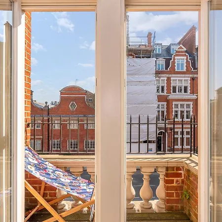 Moments From Hyde Park & Notting Hill With Free Luggage Storage And Washing Machine Apartment London