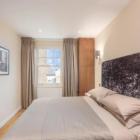 Moments From Hyde Park & Notting Hill With Free Luggage Storage And Washing Machine Apartment London