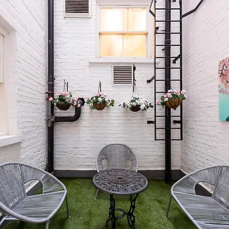 Moments From Hyde Park & Notting Hill With Free Luggage Storage And Washing Machine *
