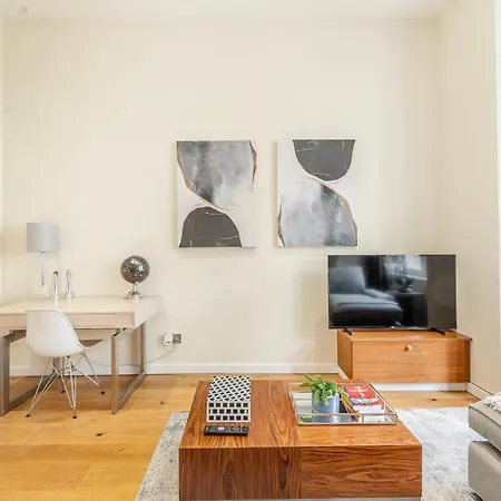 Moments From Hyde Park & Notting Hill With Free Luggage Storage And Washing Machine Apartment *