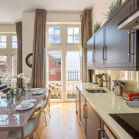 Moments From Hyde Park & Notting Hill With Free Luggage Storage And Washing Machine Apartment