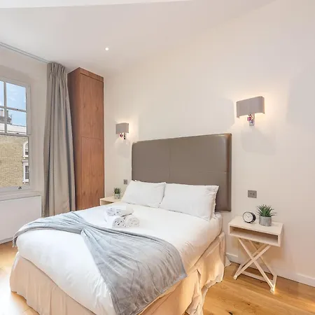 Moments From Hyde Park & Notting Hill With Free Luggage Storage And Washing Machine Apartment London