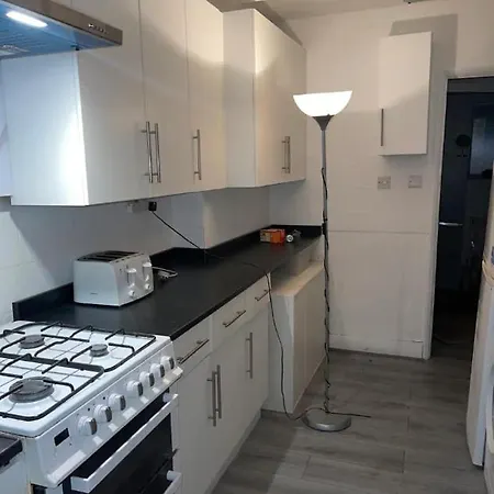 Affittacamere Cozy 25 Min Liverpool Street