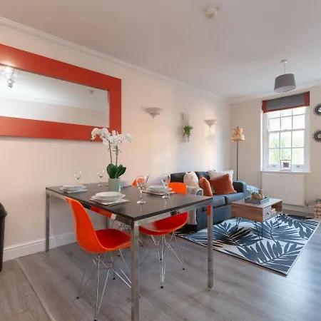 דירה Welcoming And Radiant - One Bedroom In The Heart Of South *