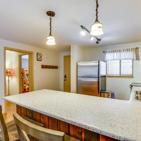 Apartment With Pool Access 2 Mi To Resort!